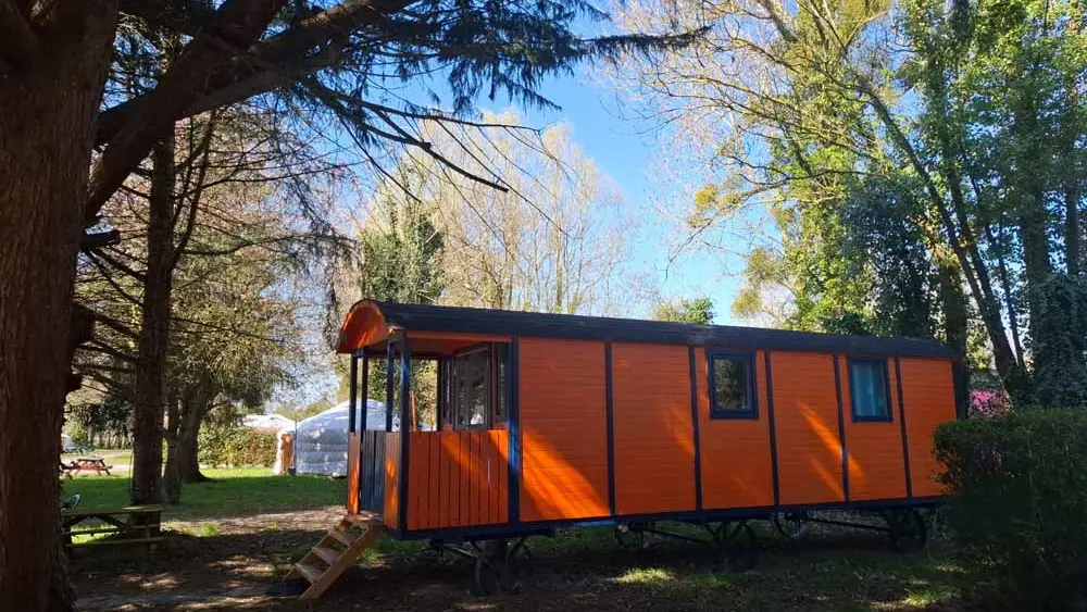 Camping Village Insolite