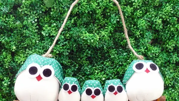 chouette-famille-hibou-vert.jpg