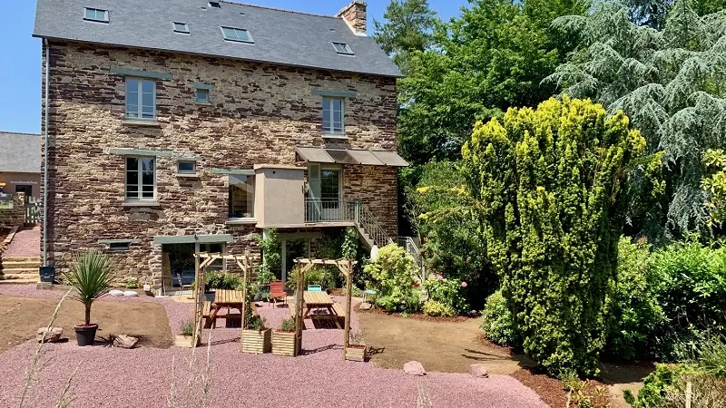 cote-jardin---maison-des-legendes-paimpont---3-9