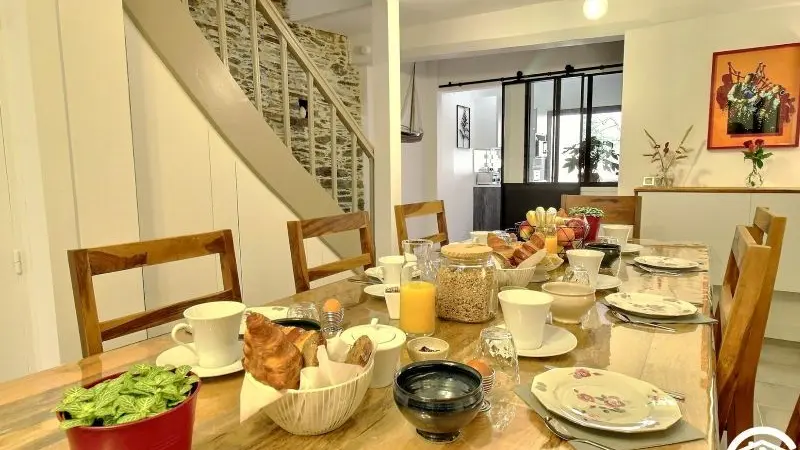 Chambre - hôtes - demeure - songes - Josselin - Destination - Brocéliande