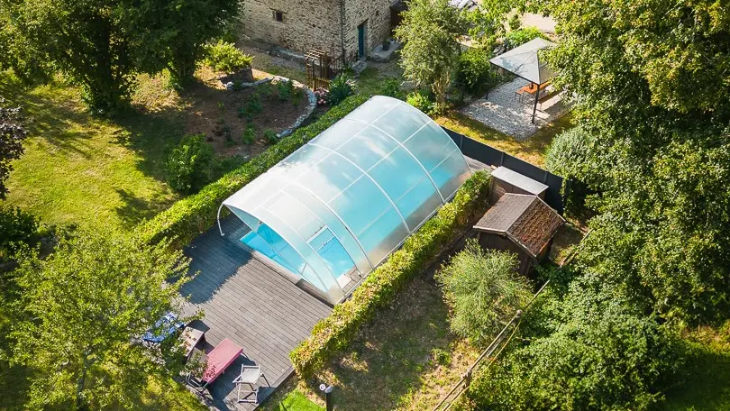 drone piscine-Carré