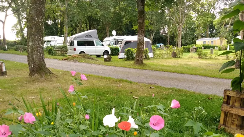 Camping Le Lac ô Fées