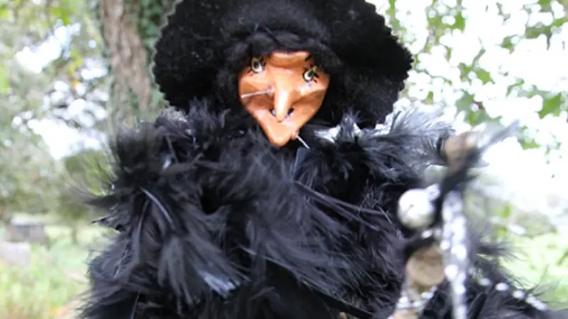 artisanat_sorcières-de-broceliande_Tréhorenteuc_DestinationBroceliande