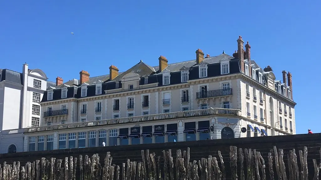 Facade-du restaurant La Corniche - St Malo