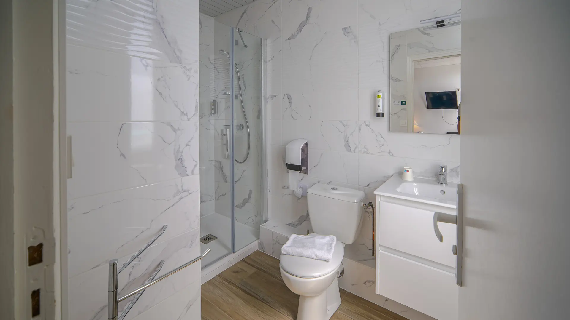 Hôtel-restaurant le Bretagne Le Vivier-sur-Mer