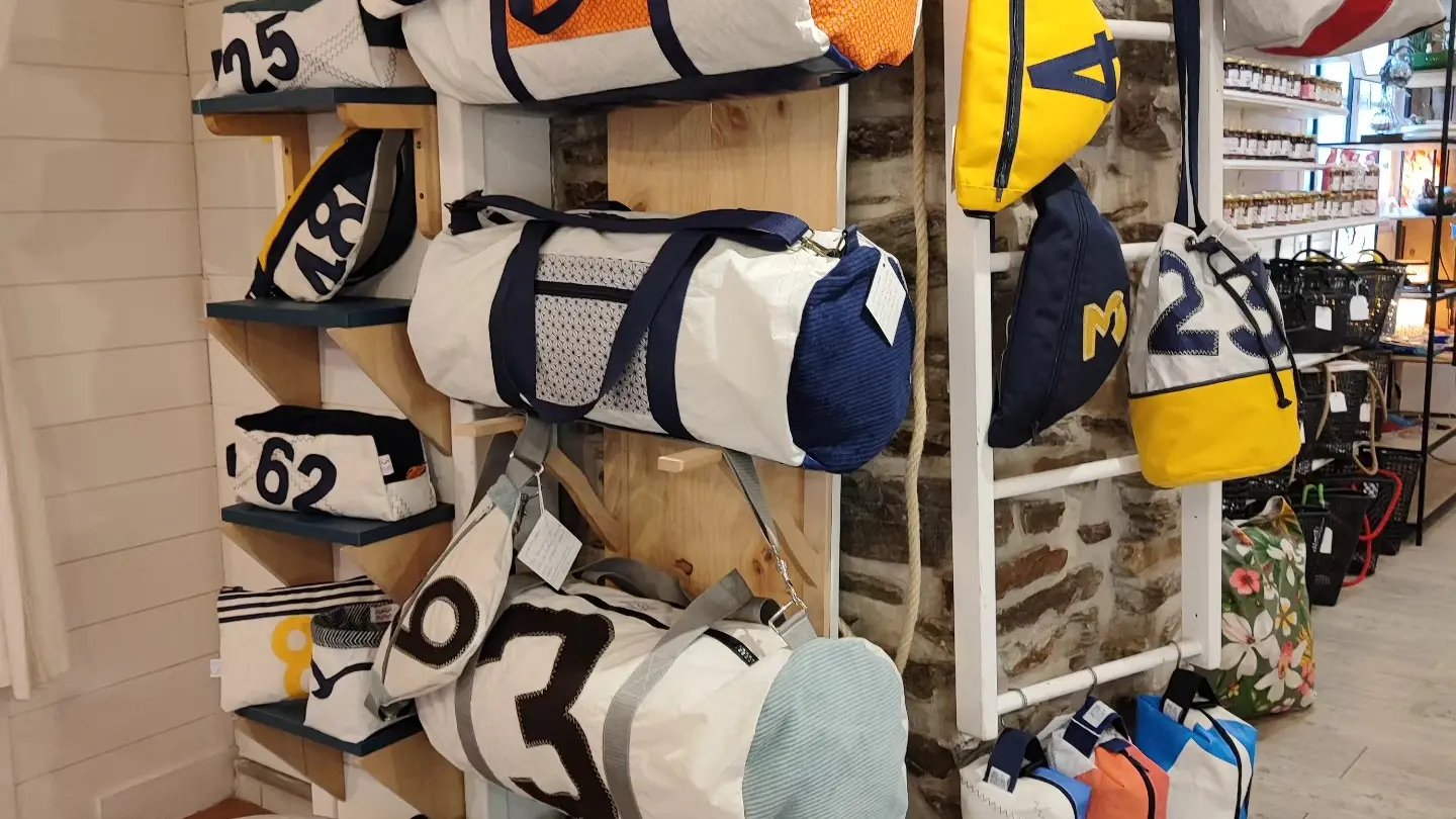 La petite vague - Lola et Malo en Co - Cancale