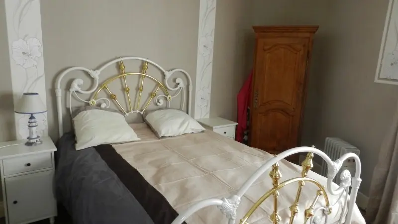 Location - Les Doris Coté cour - Cancale