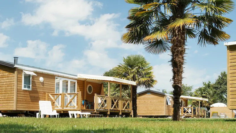 les_ormes_mobilehome_confort_- Camping Les Ormes Domaine & Resort - Epiniac