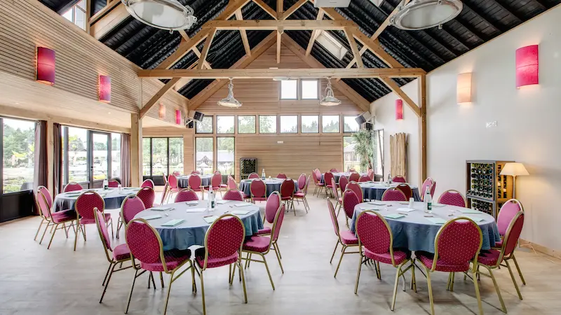 les_ormes_seminaires_salle_grand-cellier