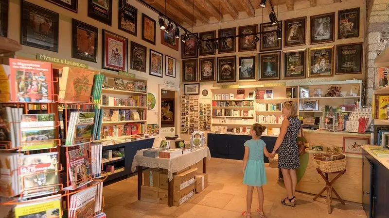 Librairie_Centre_Arthurien_Chateau_Comper_Concoret_Destination_Broceliande