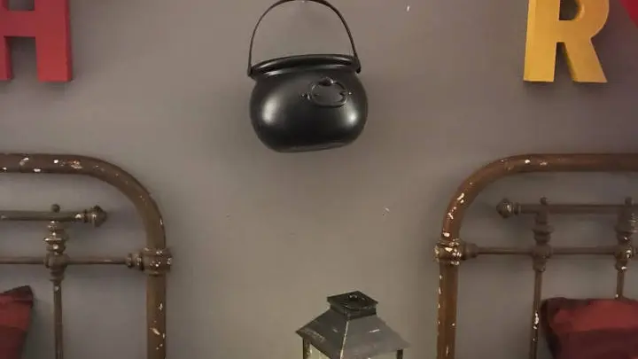 location-gite-bretagne-o-petit-manoir-ecole-3-hiboux-chambre-enfants-2