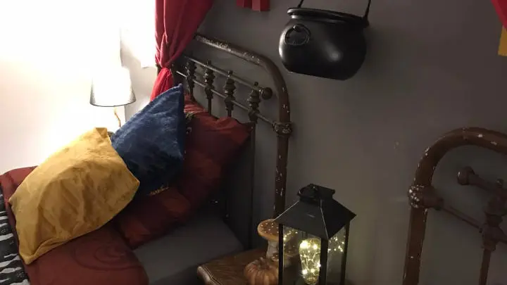 location-gite-bretagne-o-petit-manoir-ecole-3-hiboux-chambre-enfants