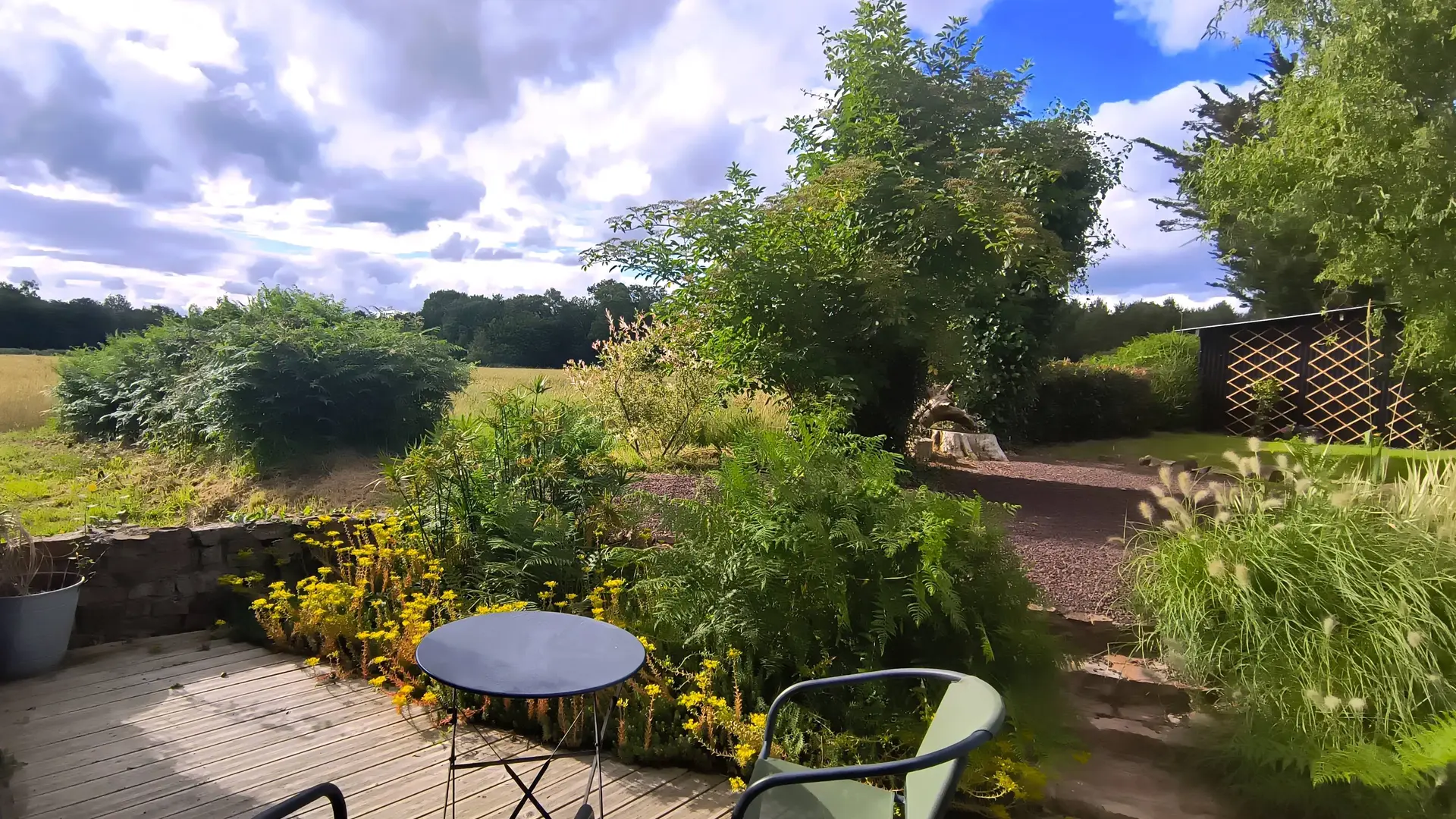 love-room-ille-et-vilaine-jardin