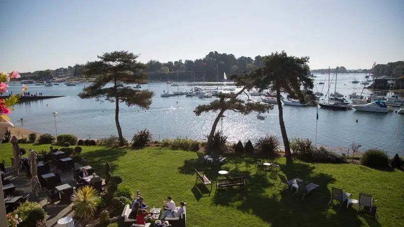 Hôtel-Restaurant Best Western Le Roof