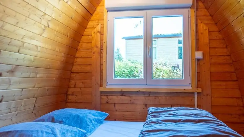 Insolite- Cabane - Hobbit - Camping - Lac - au - Duc - Taupont - Brocéliande