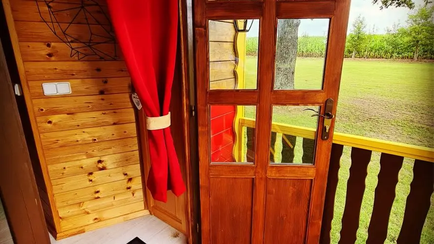 roulotte chamboheme entrée