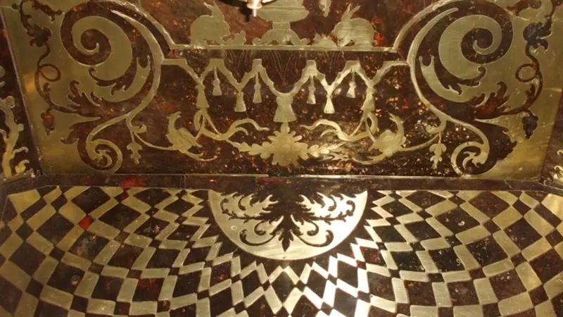 scotto di cesare - atelier ébéniste - restauration - marqueterie - Ploermel