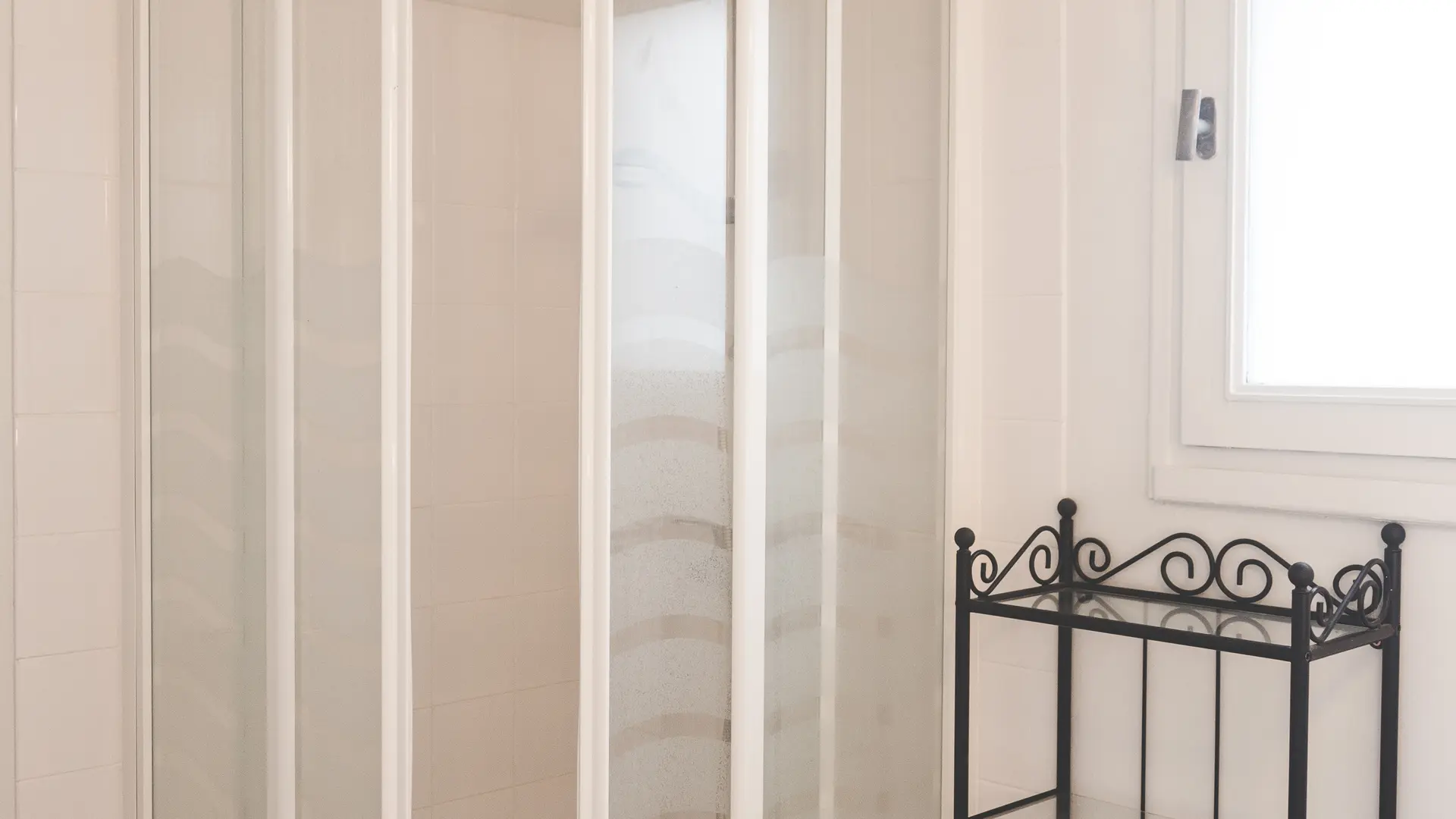 salle de bain domaine de kerioche (13)