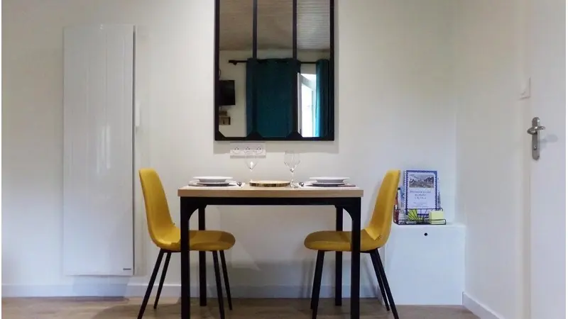 salon table