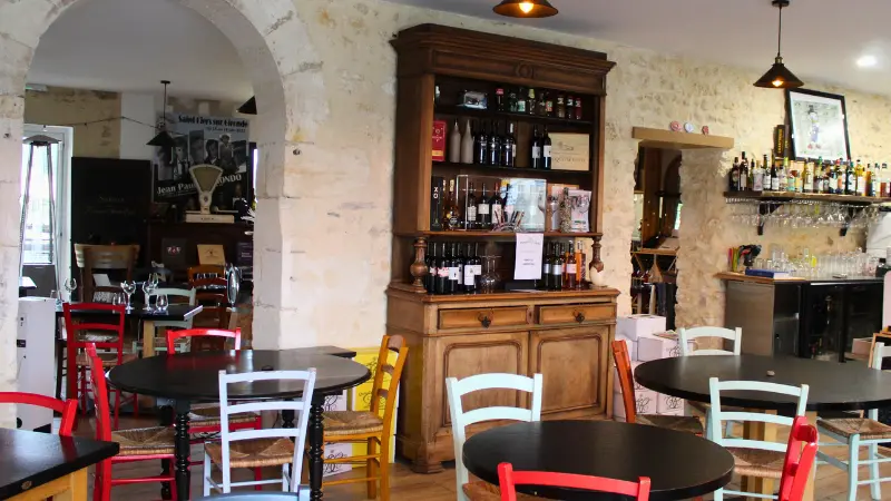 Le Millesime restaurant St Ciers - 800x600
