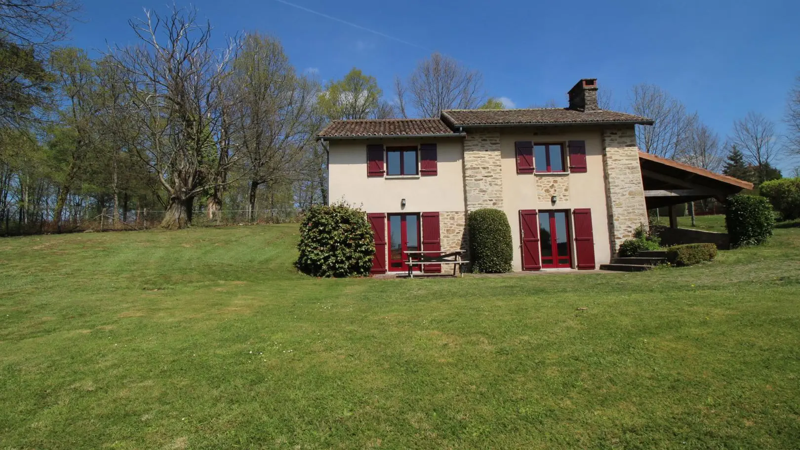 Gite Les Brutines à Ambazac en Haute-Vienne (Limousin)_1