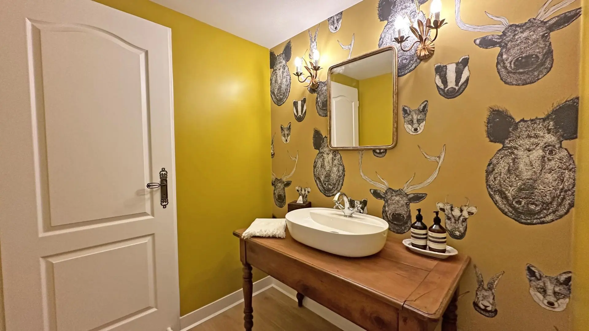 Les Granges du Tais à Ambazac en Haute-Vienne (Nouvelle Aquitaine) - Toilettes invités_62