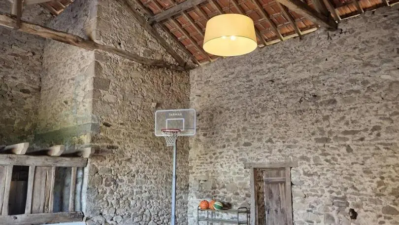 Les Granges du Tais à Ambazac en Haute-Vienne (Nouvelle Aquitaine) - basketball_66