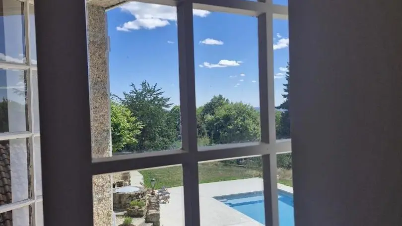 Les Granges du Tais à Ambazac en Haute-Vienne (Nouvelle Aquitaine - Vue chambre 2_40