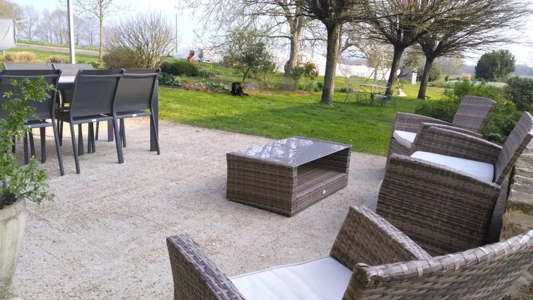 terrasse équipée avec vue sur le jardin d'agrément_5