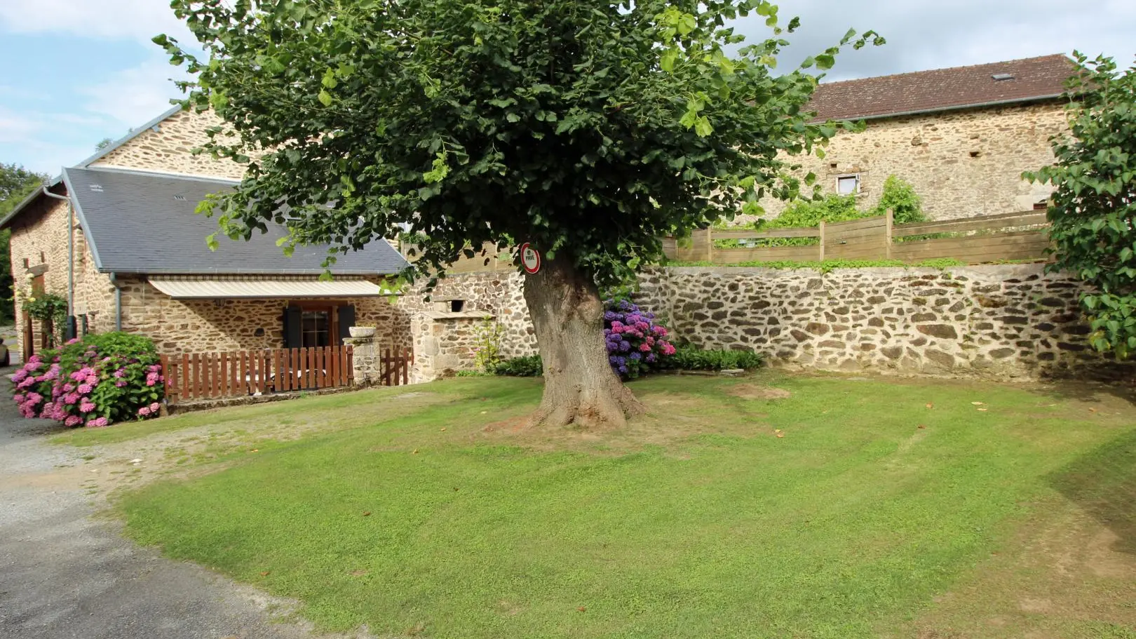 Gite La Chaize à Bersac Sur Rivalier  en Haute-Vienne (Limousin en Nouvelle Aquitaine) _4