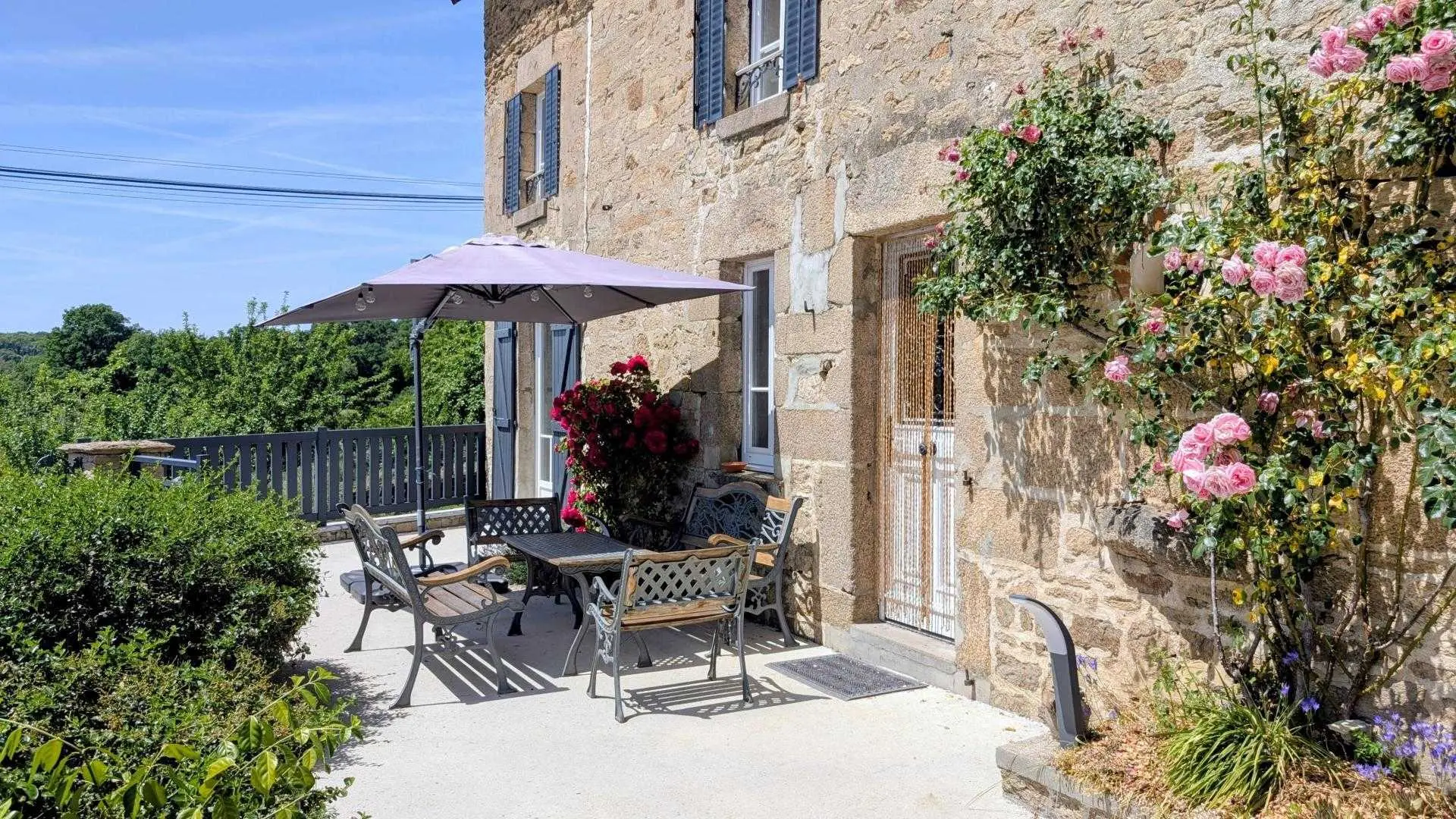 Gite Lavaud à Folles en Haute-Vienne (Nouvelle Aquitaine)- terrasse_27