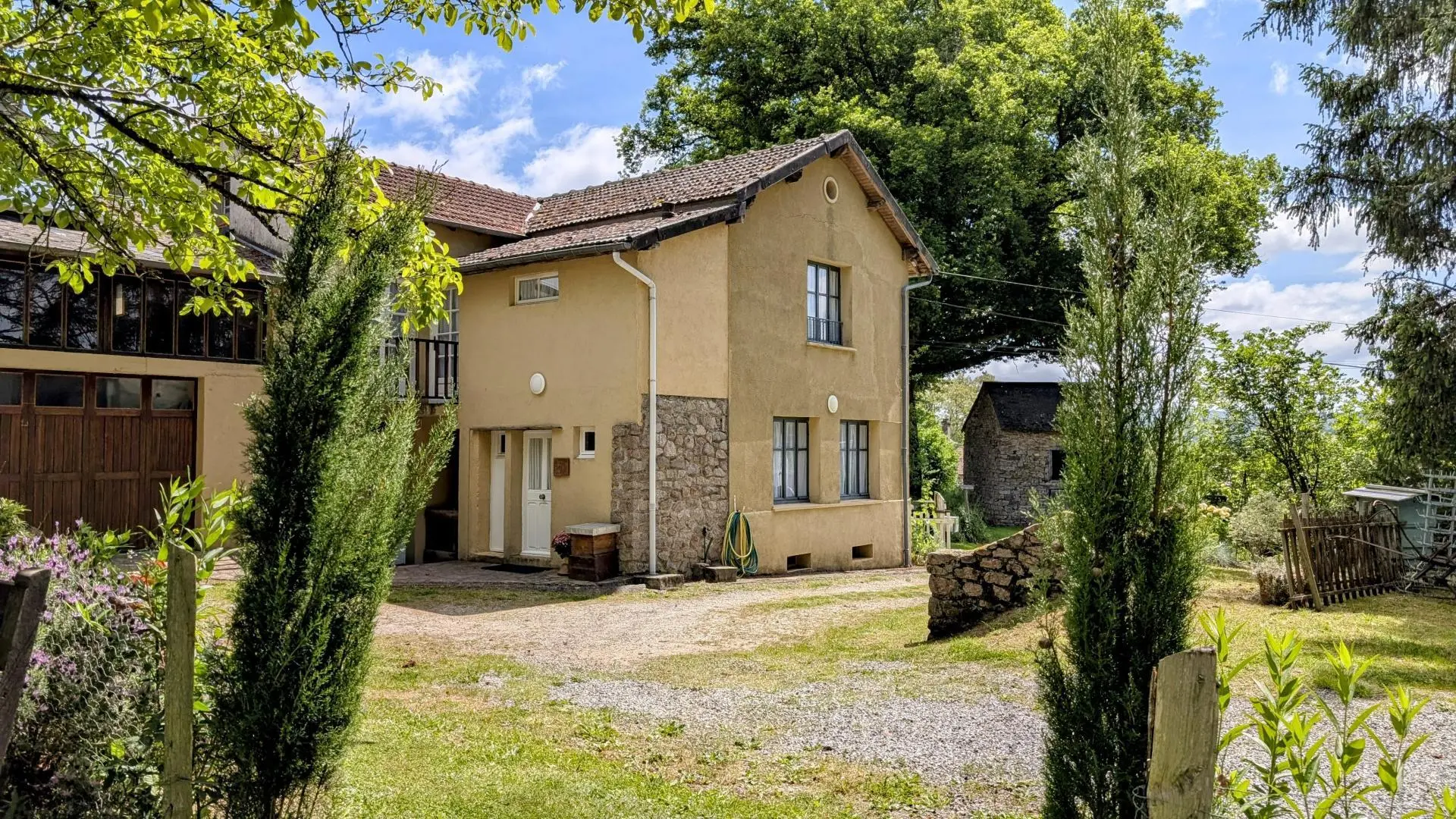 Gite Chalet des Apiculteurs au Montheil commune de Folles en Haute-Vienne_1