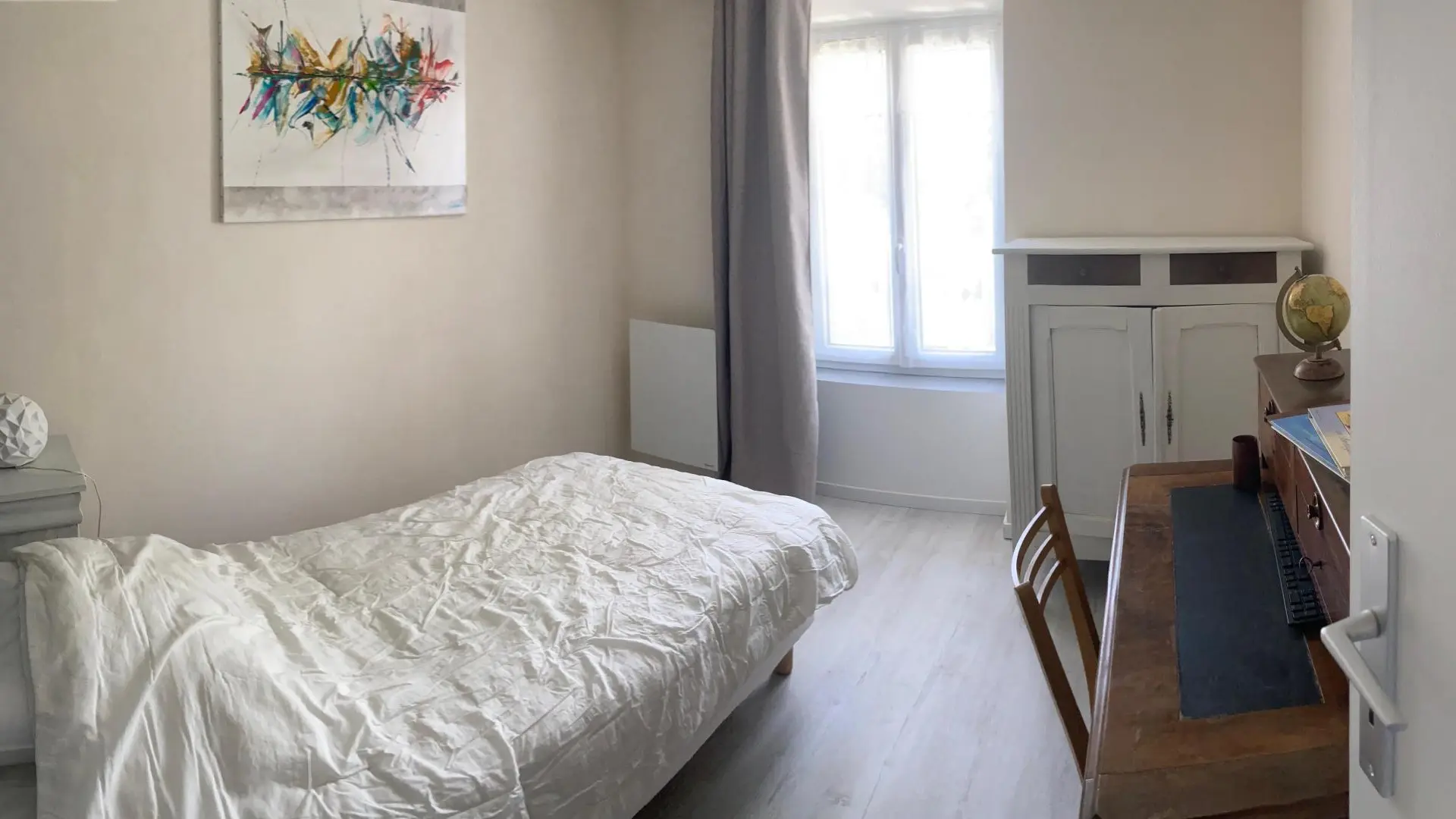 La maison de Marie-Jeanne à Maucloup sur la commune de Jabreilles Les Bordes - chambre granite_13