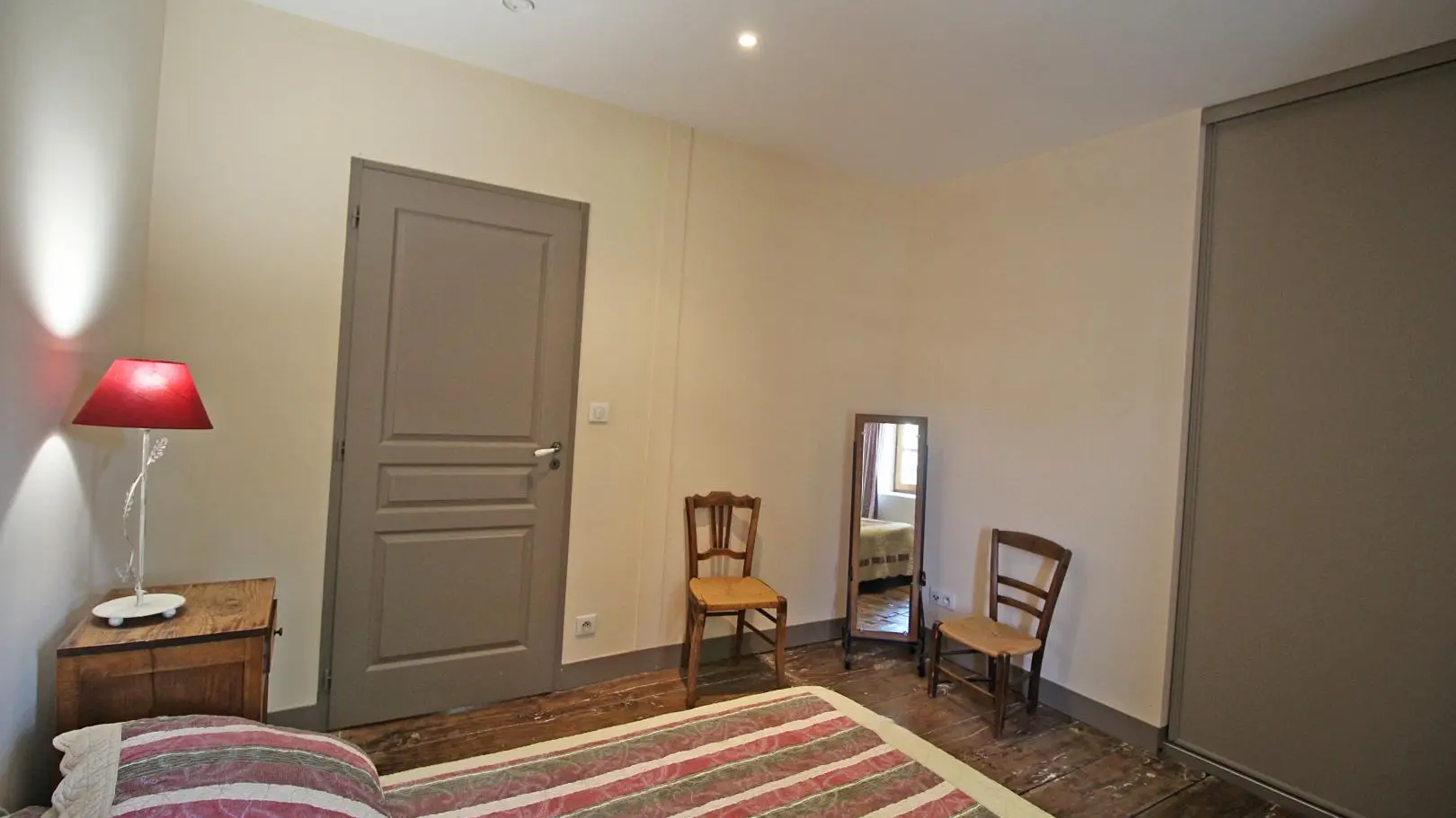 Gite Chabanne à Saint Sylvestre en Haute-Vienne (Nouvelle Aquitaine) - chambre à l'étage_42