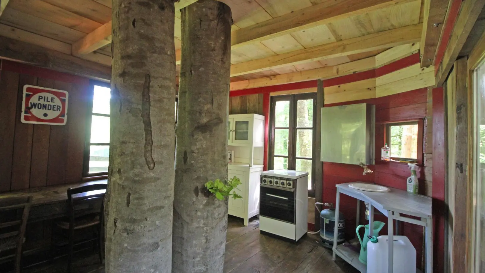Cabane du Vieux Huraud à Saint Sylvestre en Haute-Vienne (Nouvelle Aquitaine) - grande cabane_7