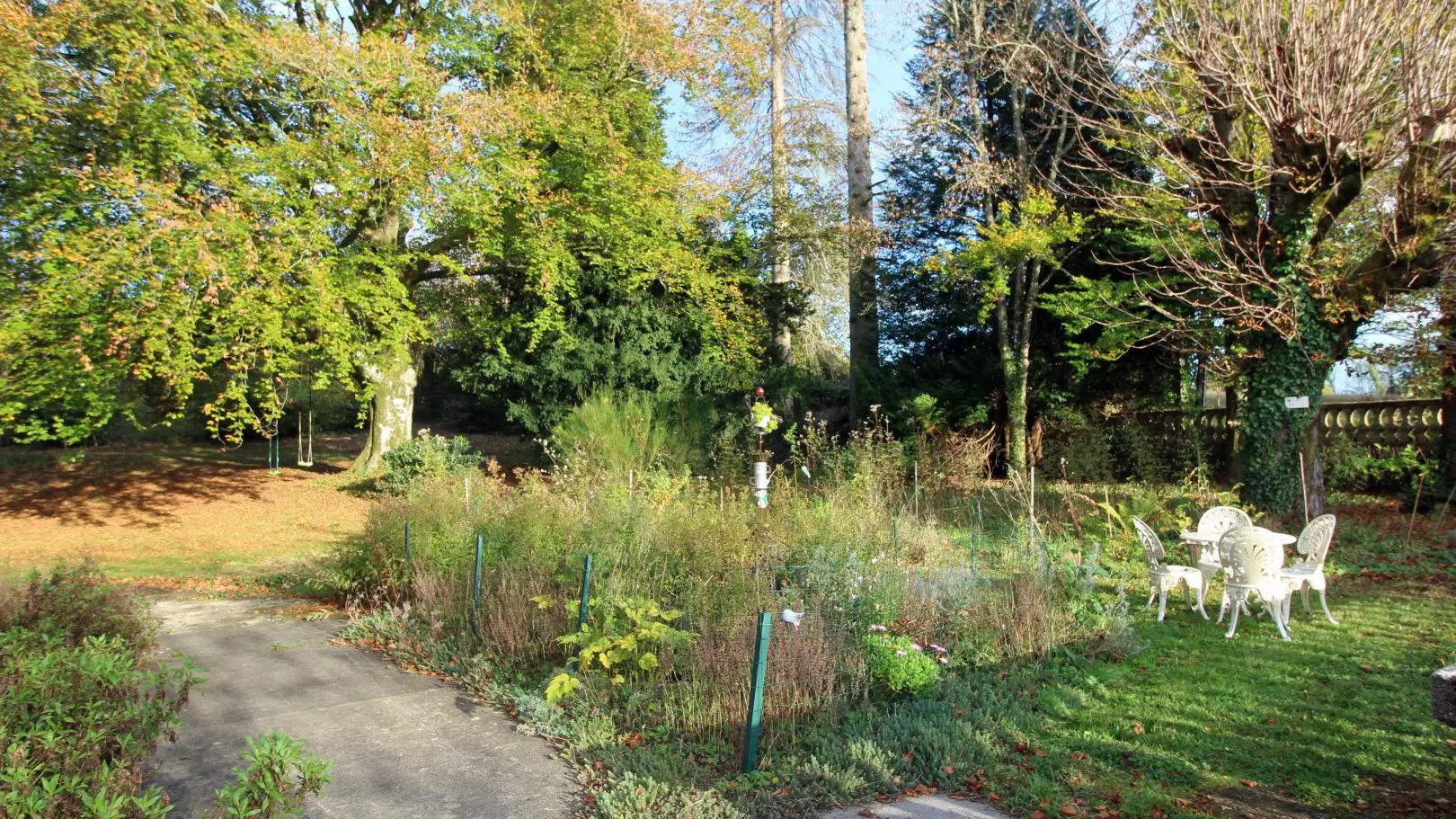 Chambre d'hotes Le Chateau De Saint Roch à Ambazac en Haute-Vienne (Limousin)- partie parc_40