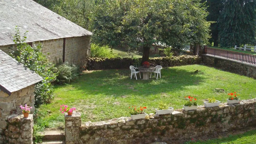 Gite Vichez à Beaumont Du Lac en Haute-Vienne (Limousin en Nouvelle Aquitaine)_3