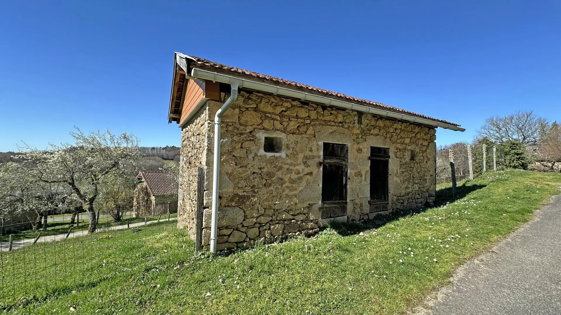 Gite Langlard à Bujaleuf en Haute-Vienne (Nouvelle Aquitaine) - Local pêche_32