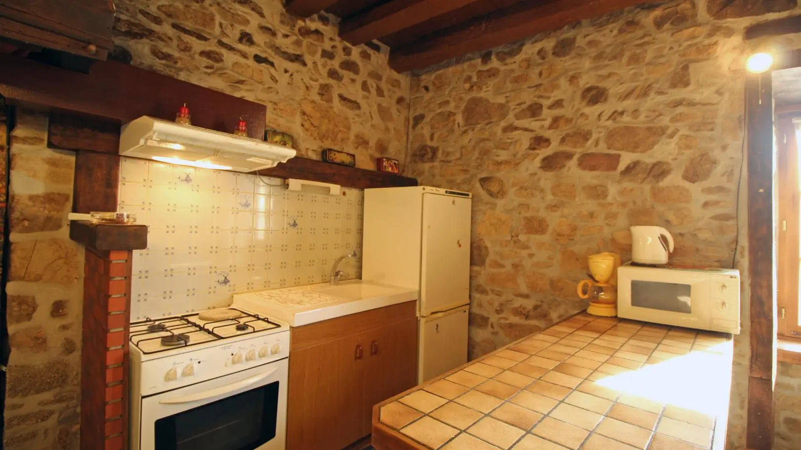 Gite du Chatenet au Chatenet en Dognon en Haute-Vienne (Limousin) - cuisine_6