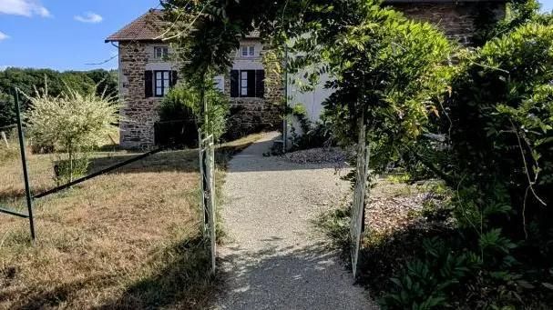 Gite insolite la parenthèse bucolique à Cheissoux (Limousin en Nouvelle Aquitaine)_3