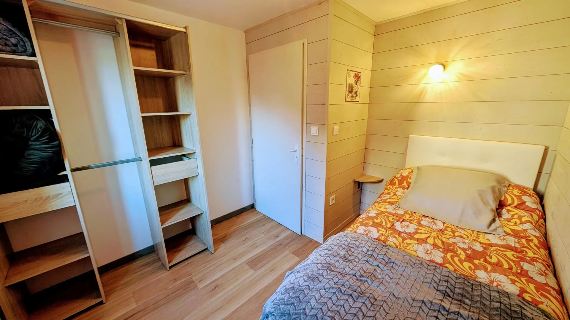 gite de Villetelle sur la commune de Cheissoux en Haute-Vienne - Limousin - Nouvelle Aquitaine - chambre rez de chaussée surélevé_14