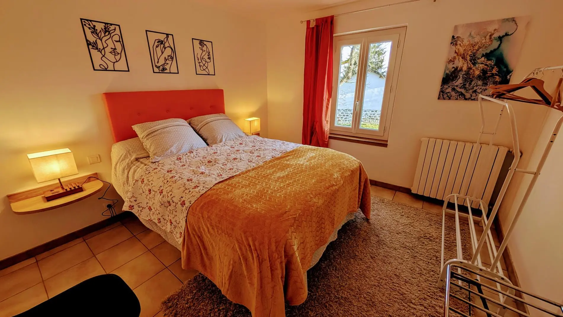gite de Villetelle sur la commune de Cheissoux en Haute-Vienne - Limousin - Nouvelle Aquitaine - chbre rez de chaussée surélevé_14