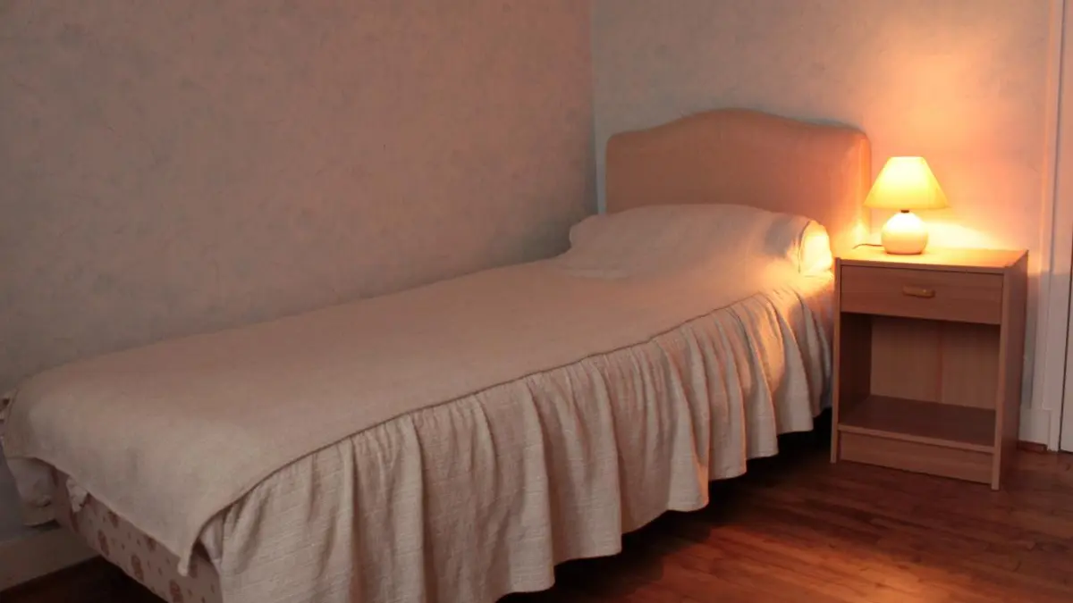 Gite Le bourg à Cheissoux en Haute-Vienne (Limousin) - chambre à l'étage_12