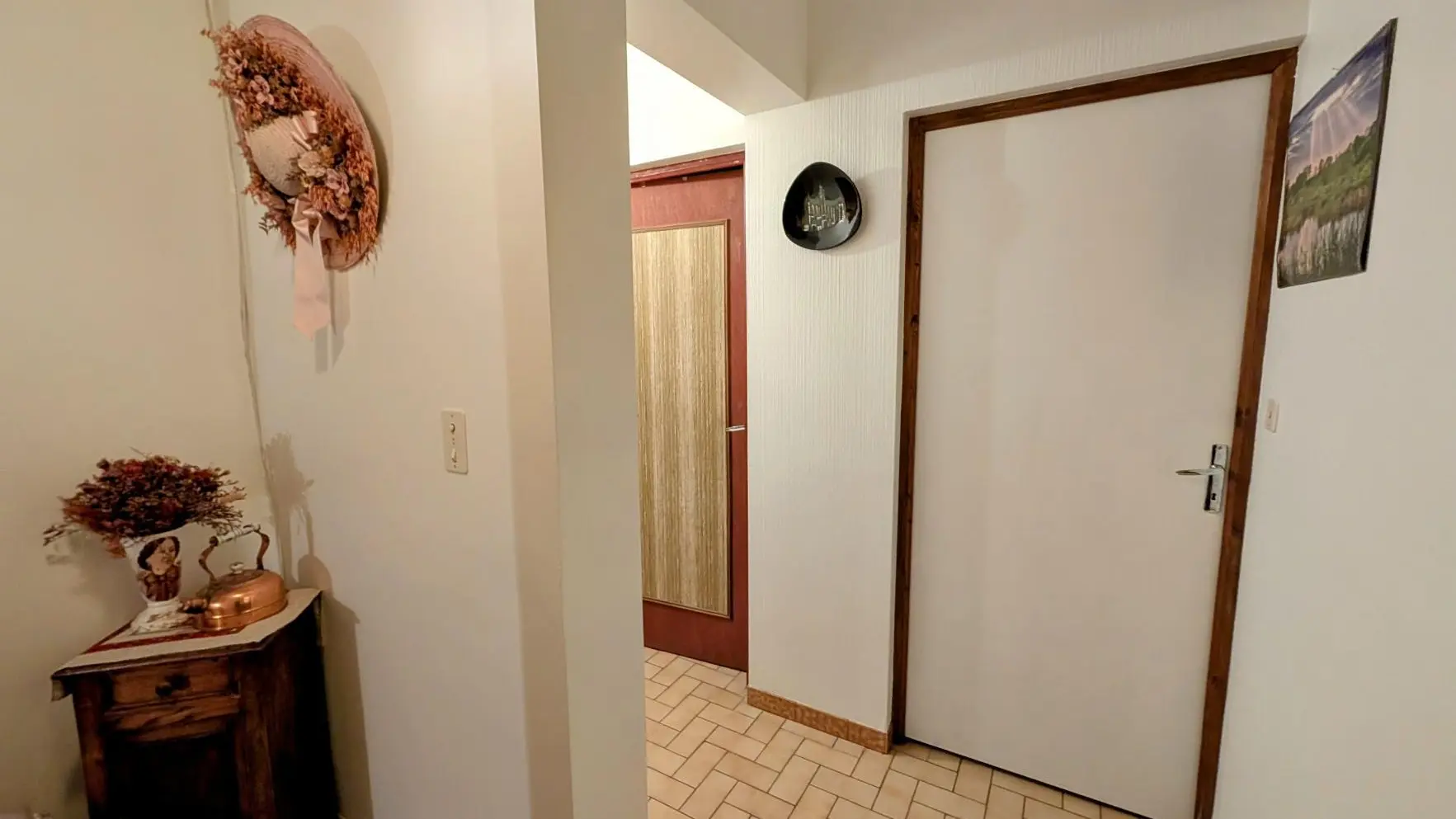 Gite La Condamine à Eymoutiers en Haute-Vienne (Limousin en Nouvelle Aquitaine)- couloir_9