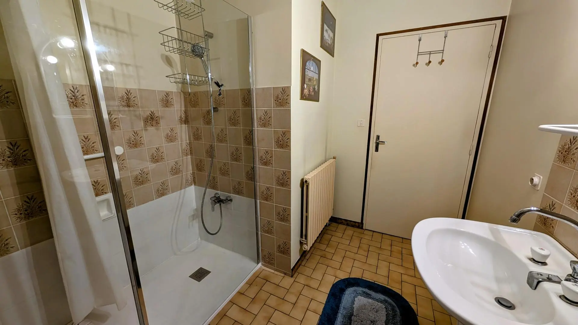 Gite La Condamine à Eymoutiers en Haute-Vienne (Limousin en Nouvelle Aquitaine)- salle d'eau_12