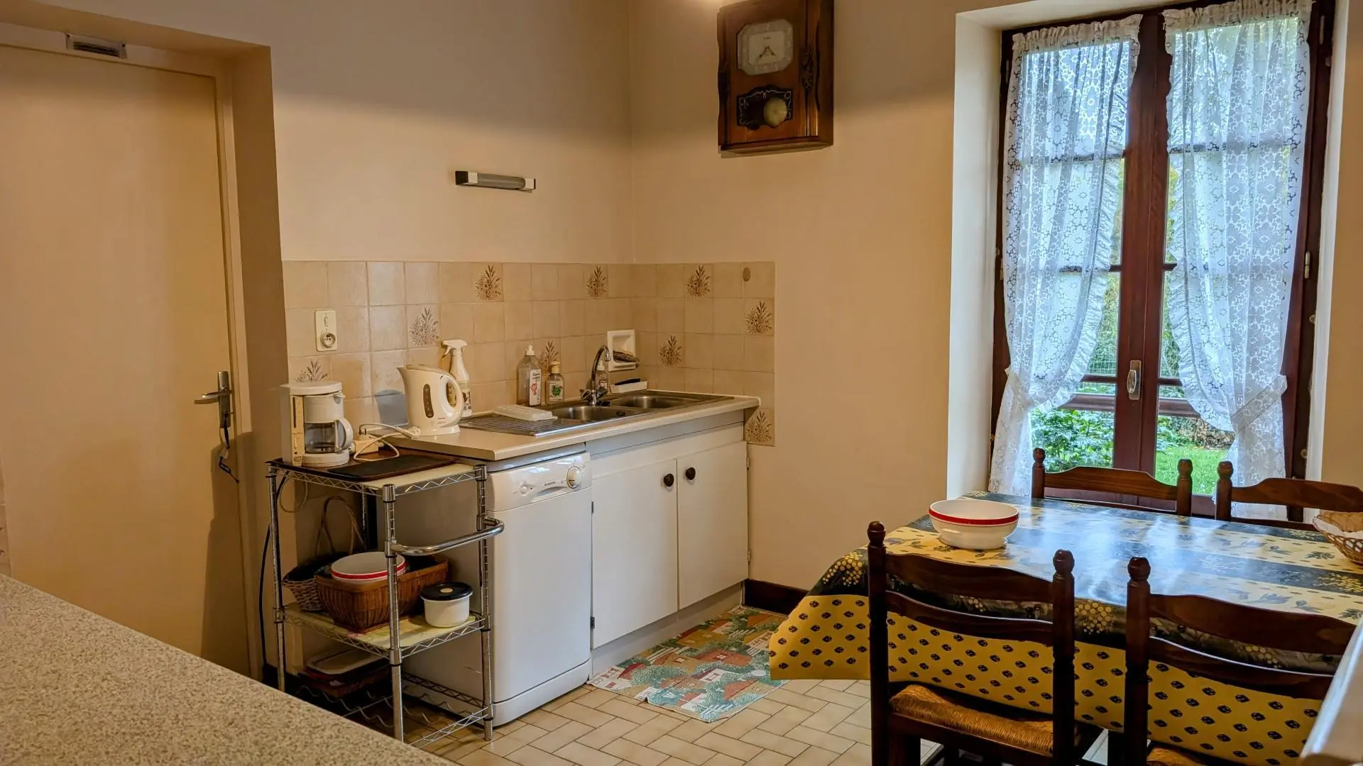 Gite La Condamine à Eymoutiers en Haute-Vienne (Limousin en Nouvelle Aquitaine)- cuisine_5