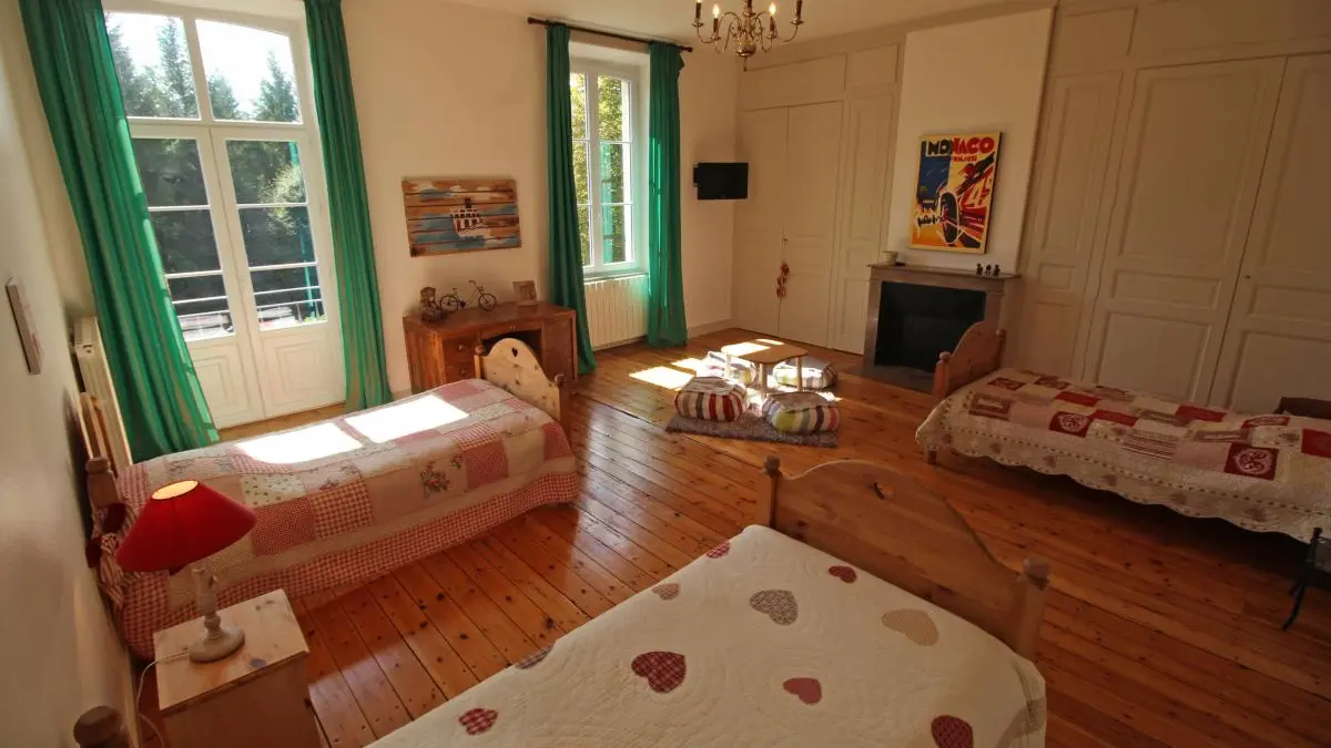 GiteBrenac Jeune à Eymoutiers en Haute-Vienne (Limousin)- chambre 1er étage - Les écureuils_19