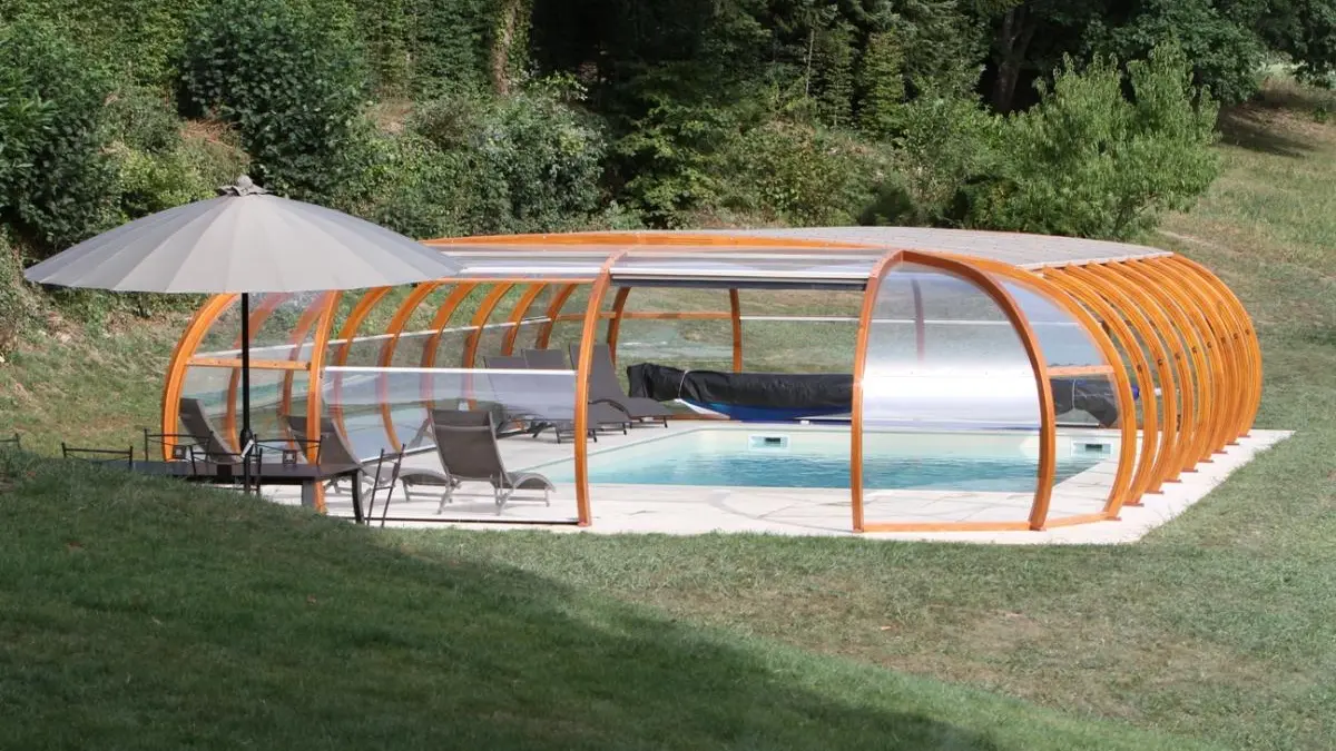 Gite Brenac Jeune à Eymoutiers en Haute-Vienne (Limousin)- la piscine_3