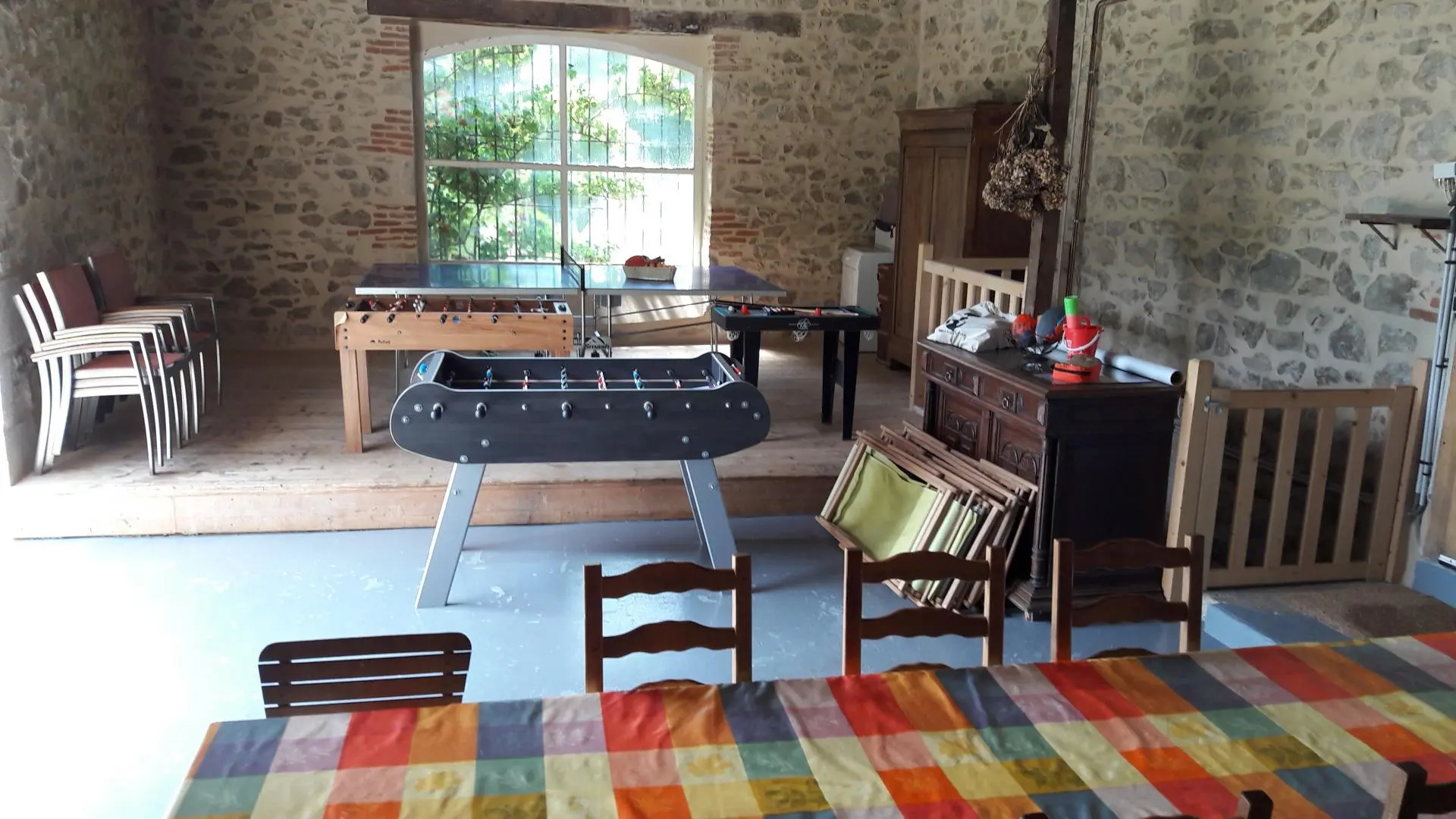 Gite Brenac Jeune à Eymoutiers en Haute-Vienne (Nouvelle Aquitaine) - salle de jeux_39