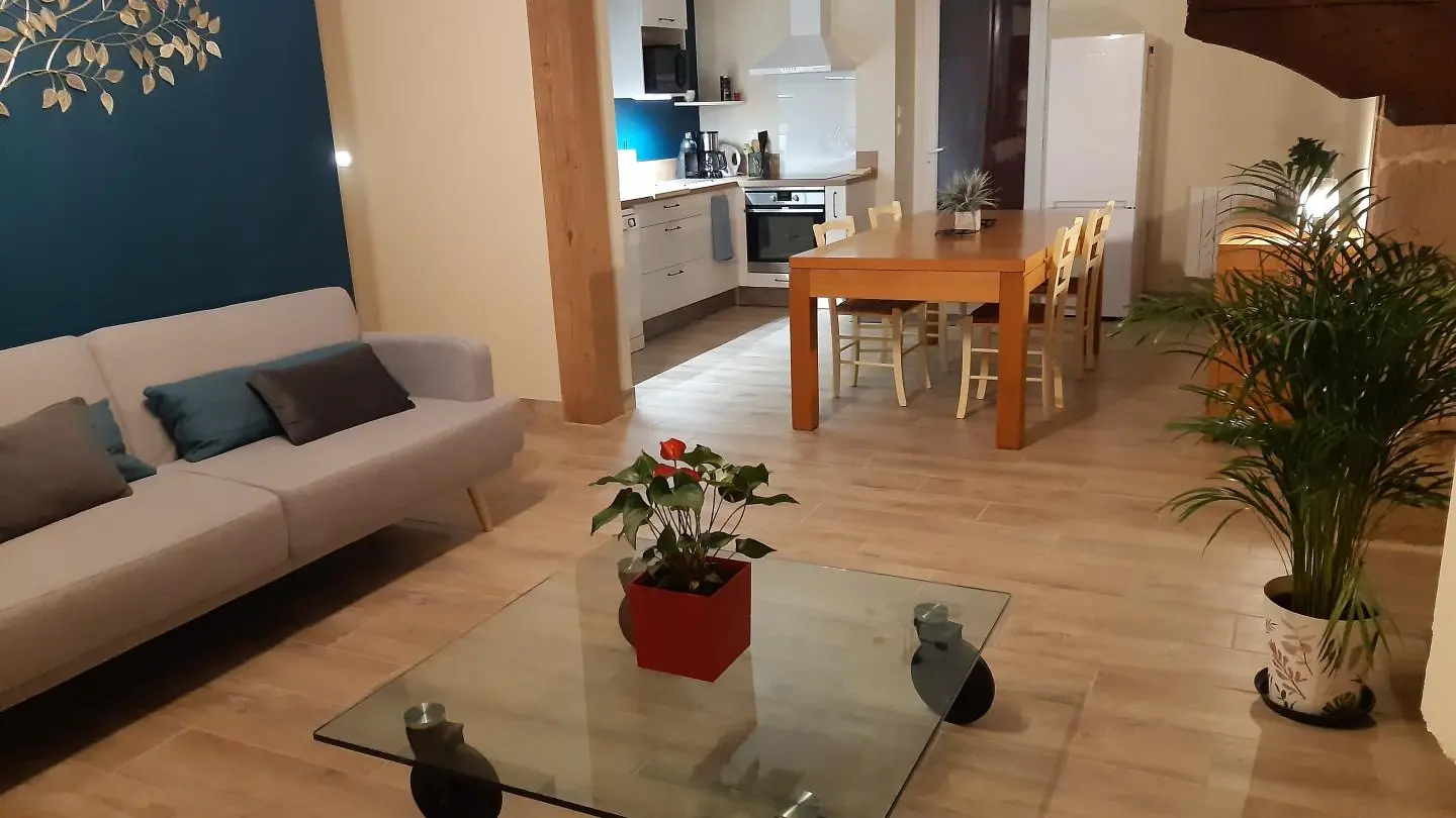 Le gîte à la campagne à Chassagnas sur la commune de La Croisille Sur Briance en Haute-Vienne - séjour salon_5